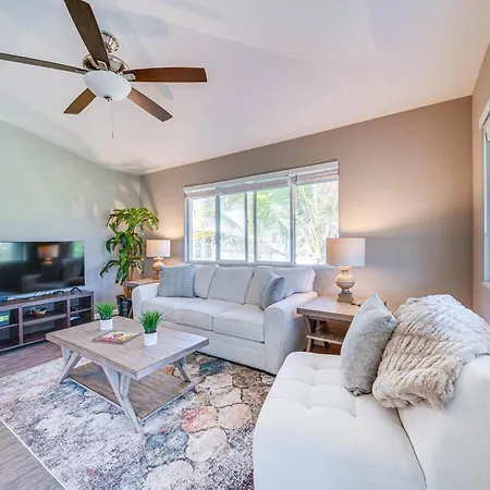 Pahoa House With Lanai, Walk To Ocean! Villa